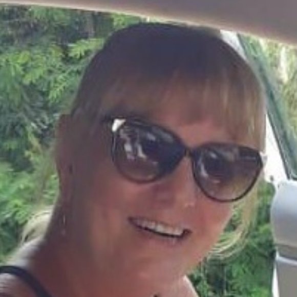 Meet the Posher Other - Wow, I'm ready for this ride! I sell all kinds of fun stuff! Check it out:-)